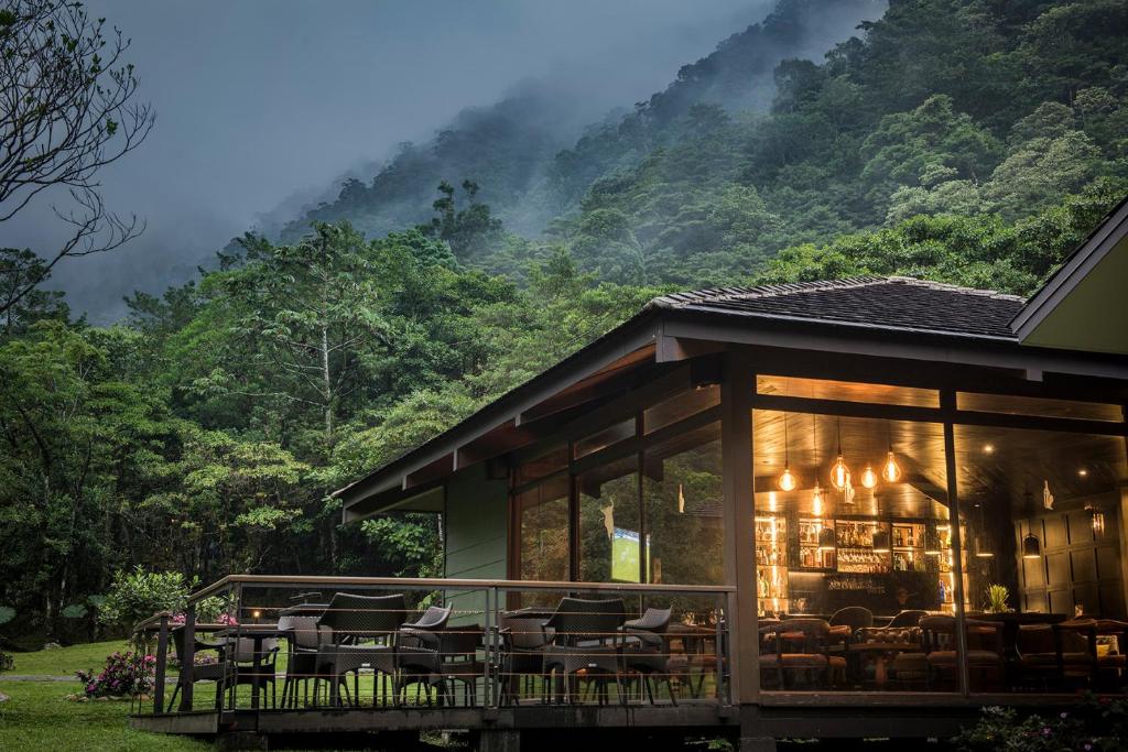 El Silencio Lodge & Spa - Image 1