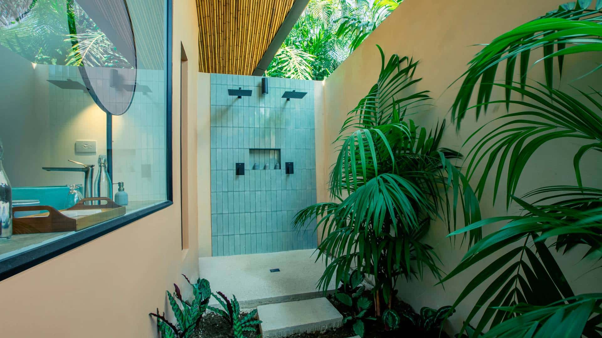 Arenal Pool Casita