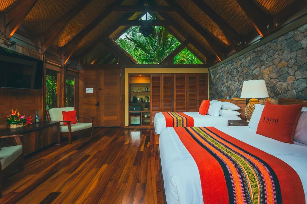 Canyon Casita Queen